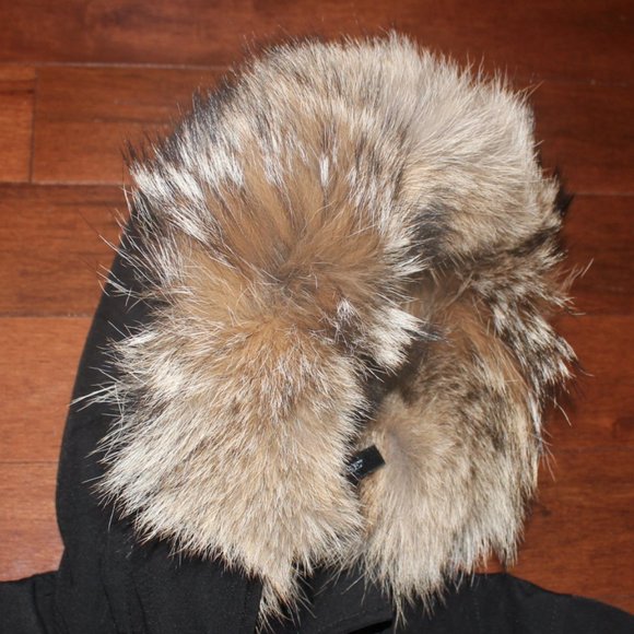 Canada Goose (Ladies Kensington Parka) - Picture 2 of 14